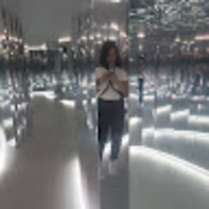 Meet your Posher, Ellie